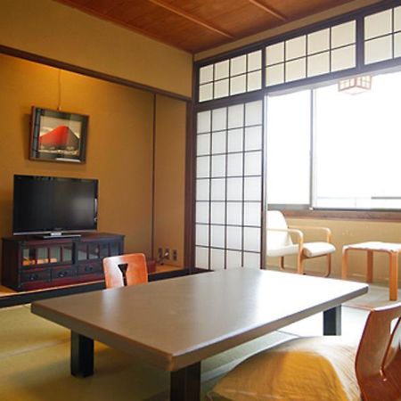 Choraku Ryokan Кобе Екстериор снимка