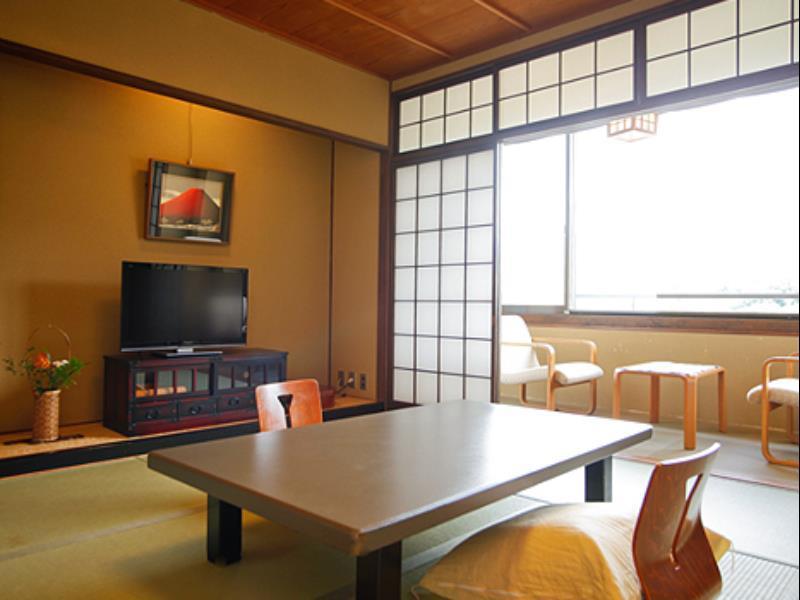 Choraku Ryokan Кобе Екстериор снимка