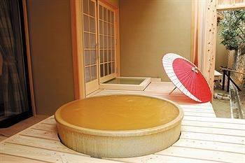 Choraku Ryokan Кобе Екстериор снимка